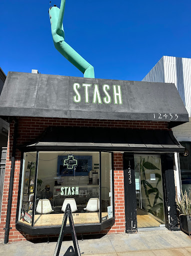 Stash Studio City logo